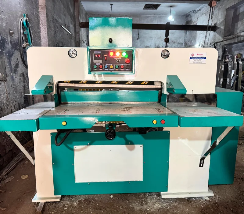 SA-Series High Speed 3-Motor Semi-Automatic Paper Cutting Machine